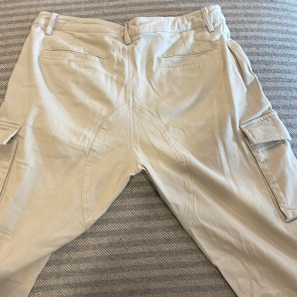 Men’s Forever 21 Pants - Picture 7 of 7